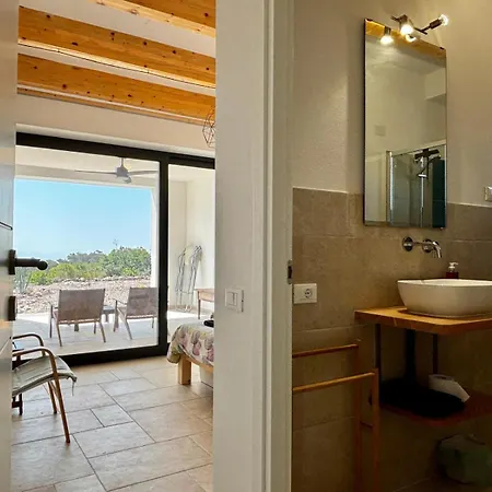 Paradiso Bed & Breakfast 3*